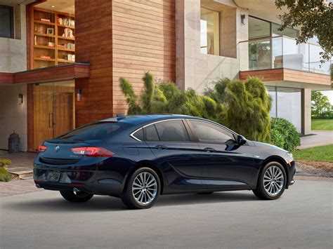 Buick Regal: Unleashing Style and Performance with the Sporty Sedan
